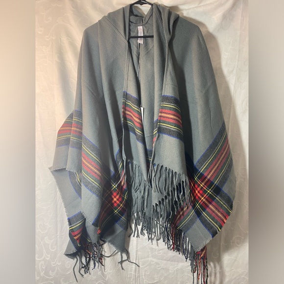 NWT Paperstore Grey Hood Plaid Poncho - Picture 5 of 9